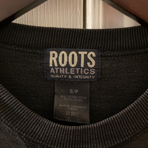 Roots Black Long Sleeve Crewneck Sweater with HÄAGEN-DAZS Logo - Picture 2 of 6